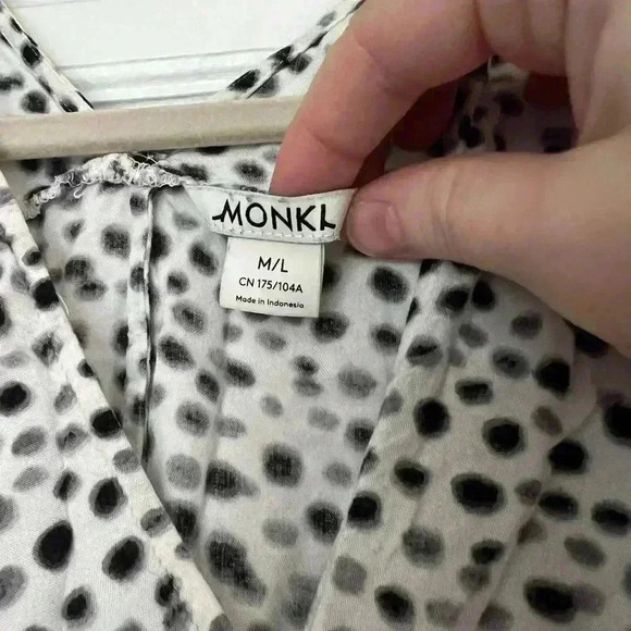 Monki Kaftan Flowy midi dress white black dotted size M/L Beach summer vacation - Picture 4 of 7